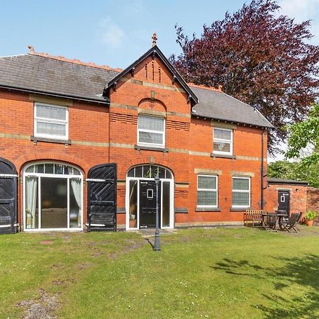 Вілла Southport Coach House Екстер'єр фото